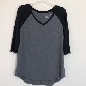 Black and grey baseball tee